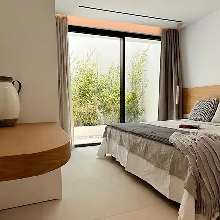 Villa Oliana,infinity Pool & Sea Views, Sauna, *