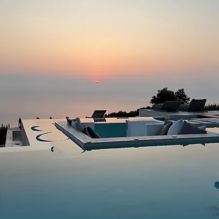 Oliana,infinity Pool & Sea Views, Sauna,