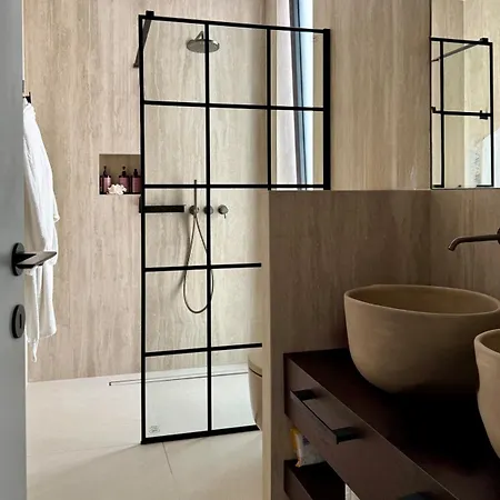Oliana,infinity Pool & Sea Views, Sauna,