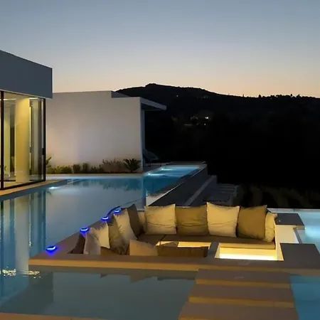 Villa Oliana,infinity Pool & Sea Views, Sauna,