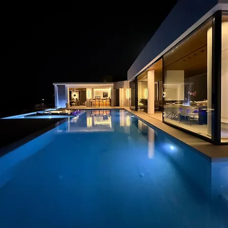 Oliana,infinity Pool & Sea Views, Sauna, Villa