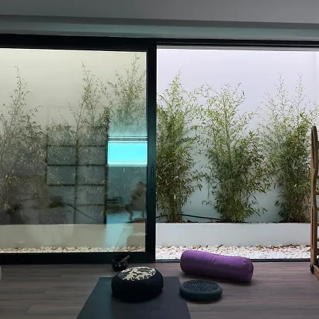 Oliana,infinity Pool & Sea Views, Sauna,