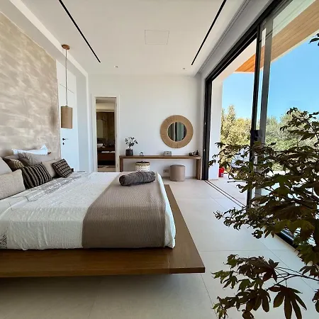 Oliana,infinity Pool & Sea Views, Sauna, *