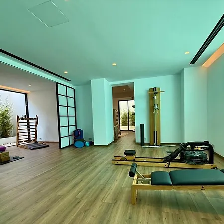 Villa Oliana,infinity Pool & Sea Views, Sauna, *