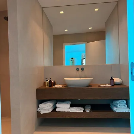 Oliana,infinity Pool & Sea Views, Sauna, *