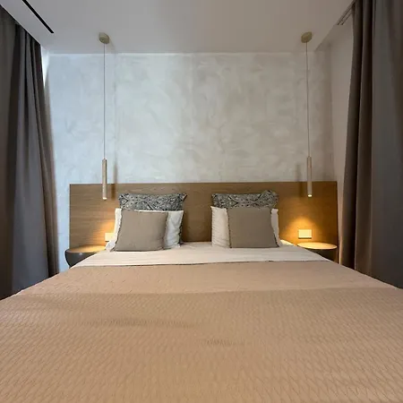 Oliana,infinity Pool & Sea Views, Sauna, Villa