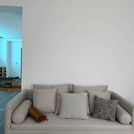 Oliana,infinity Pool & Sea Views, Sauna,